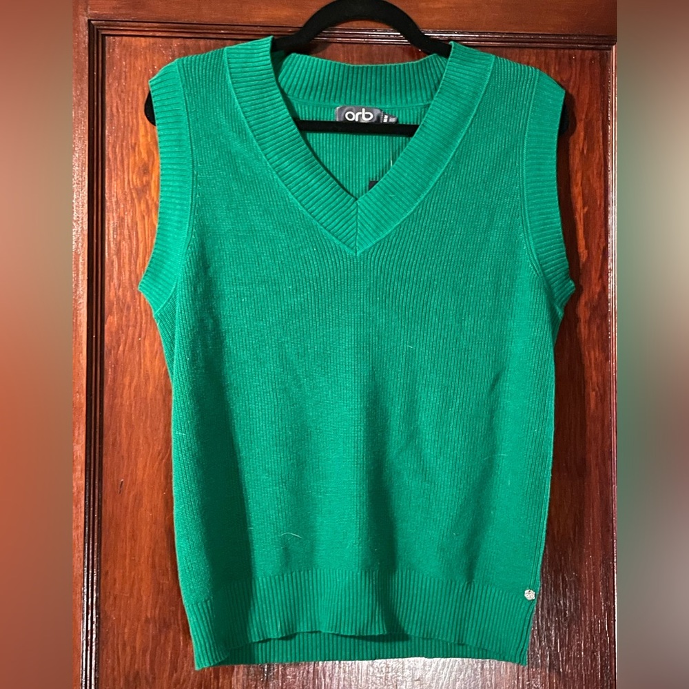 “ORB” sweater vest BNWT